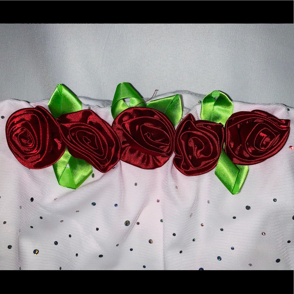 💘 Tulip Top - Picture 2 of 7